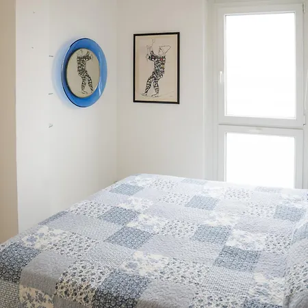 Vista Mare Mv1 *